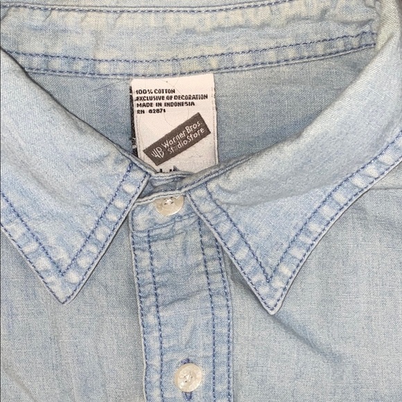 Warner Bros Studio Blue Casual Button Down Shirt Embroidered & Effortless - Picture 7 of 11